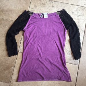 Violet and black laced sleeve baseball tee